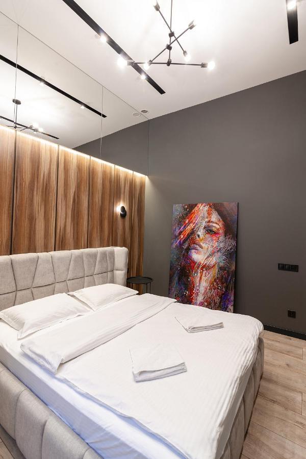 Royal Apartment On Leontovicha 7/2 إلفيف المظهر الخارجي الصورة