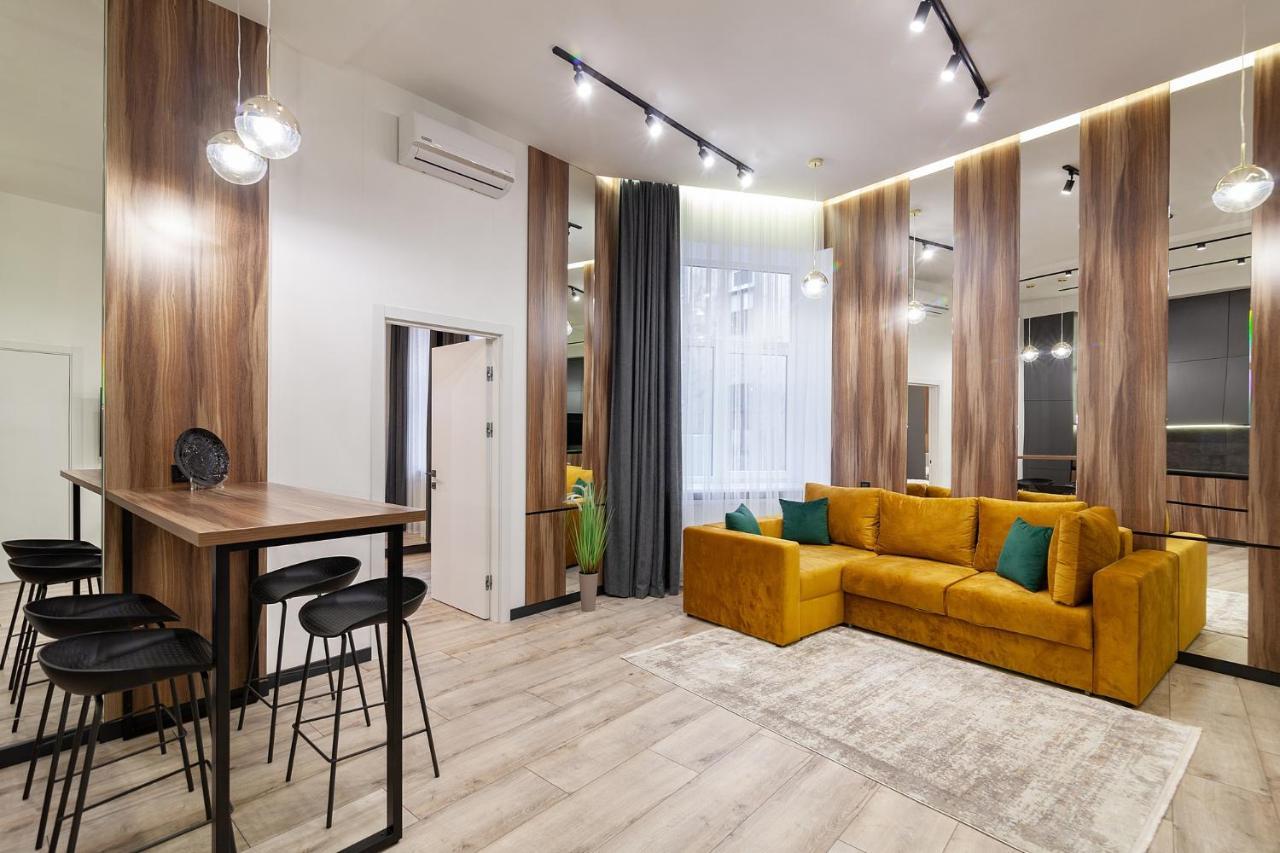 Royal Apartment On Leontovicha 7/2 إلفيف المظهر الخارجي الصورة